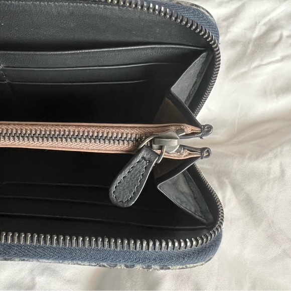 Exotic Python Bottega Veneta wallet - Picture 11 of 16